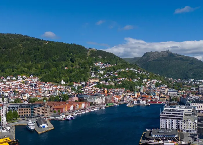 Bryggen // Floyen Living * Bergen